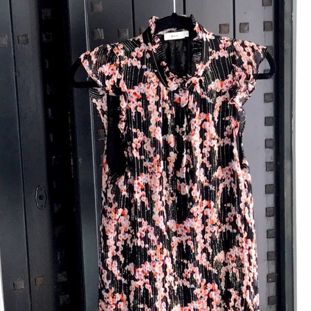 ALC Floral cap ruffle sleeve blouse